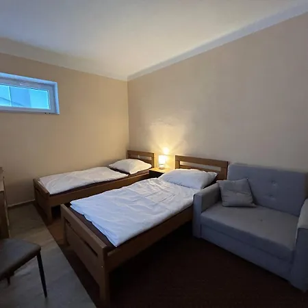Chocholacovna Gasthof Týn nad Vltavou